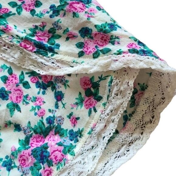 CRUSH by ABC Family Flower Lace Shorts - Picture 4 of 6